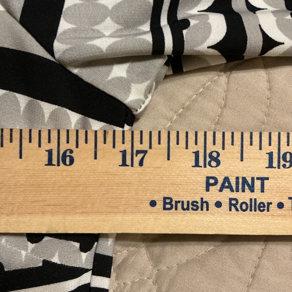 🌹𝐄𝐋𝐈𝐙𝐀 𝐉 𝐄𝐋𝐁𝐎𝐖 𝐒𝐋𝐄𝐄𝐕𝐄 𝐒𝐇𝐈𝐅𝐓 𝐃𝐑𝐄𝐒𝐒 - Picture 8 of 9